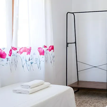 Casa Vacacional En Conil Centro Con Terraza Privada Solo Familias Y Parejas * Conil De La Frontera